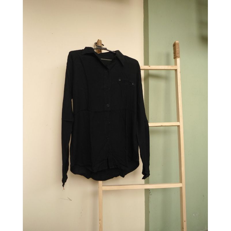 preloved kemeja hitam