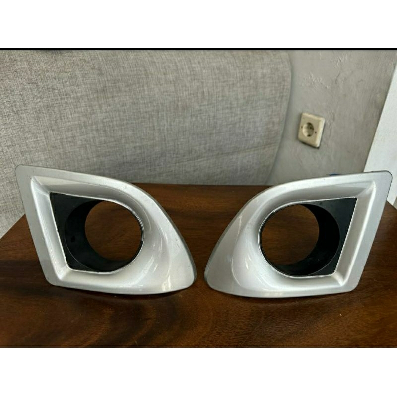 Cover foglamp avanza 2008