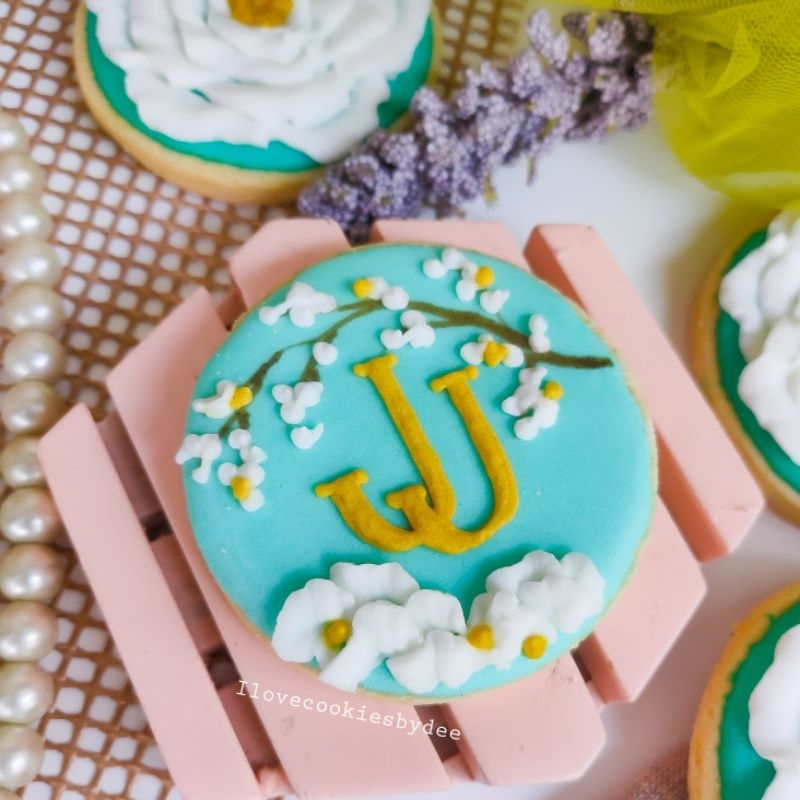 

Kukis inisial wedding souvenir