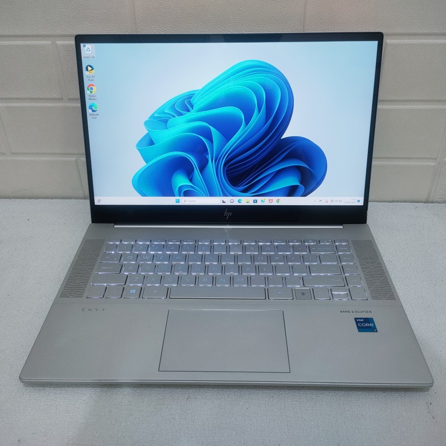 hp envy i7-11800h ram16 ssd 1tb vga rtx3060 w11