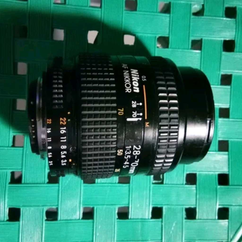 lensa nikon 28-70 f3.5-4.5 pullframe