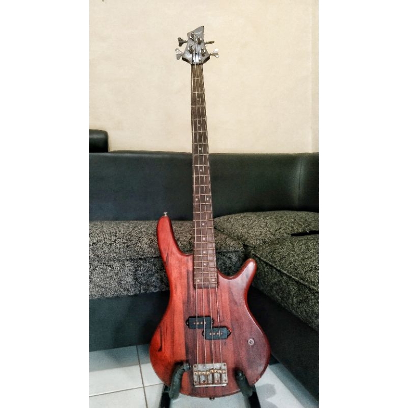 GITAR BASS ROCKWELL