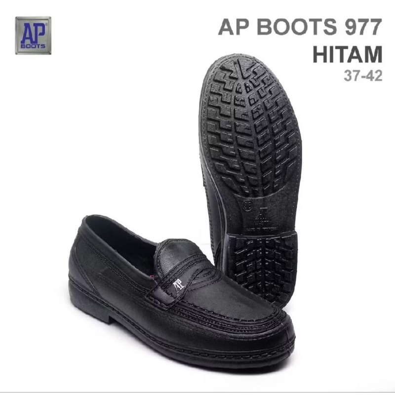 Sepatu Pria AP Boots 977 Hitam – Slip On Formal PVC Anti Licin Ukuran 37–42