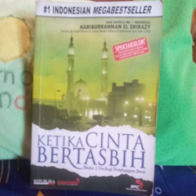 Novel Ketika Cinta Bertasbih Original vol.2 (preloved)