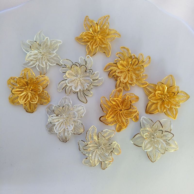 Souvenir Bros Hijab Sultan / Kerudung Motif Bunga Mawar Lapis Perak dan  Emas 24k Bros Kendari  Tita