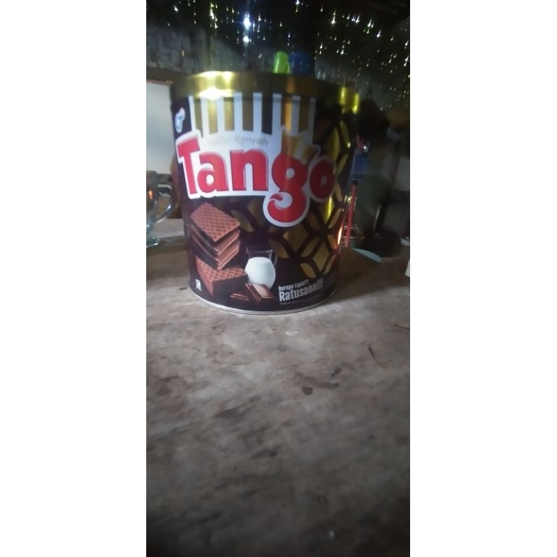 

Tango (toples kosong)
