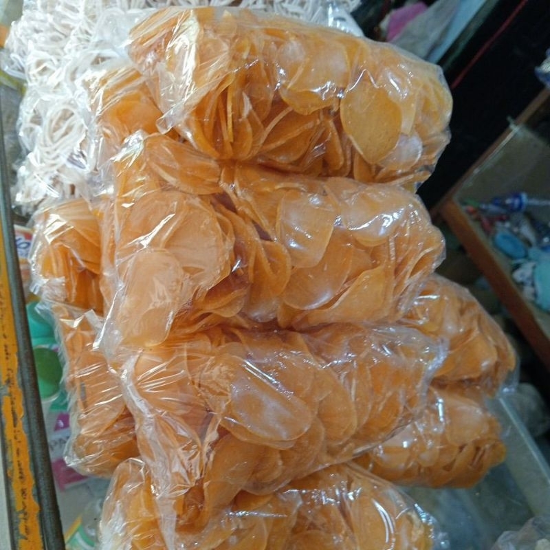 

aneka macam krupuk ikan