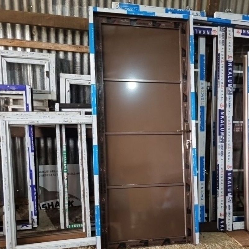 kusen pintu aluminium composite panel (ACP)