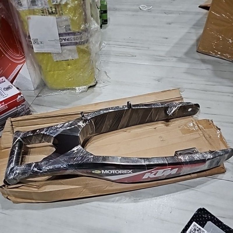 Swingarm Swing Arm  KLX 150 Dtracker Model KTM Hitam