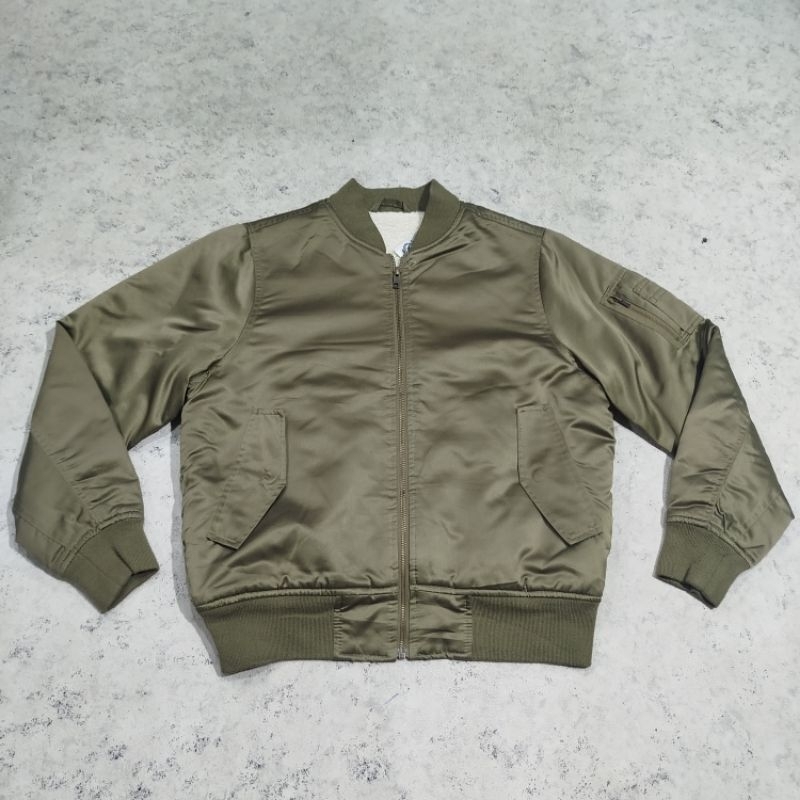 MRT quilted jaket bomber GU dalaman sherpa