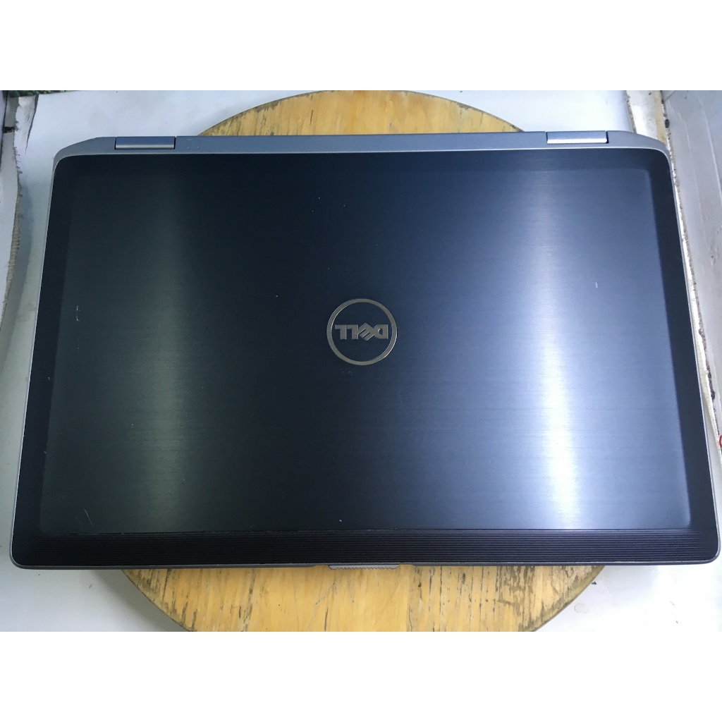 DELL LATITUDE E6520 I7 2640M 8GB RAM 128GB SSD 1600X900 NVIDIA BACKLIT