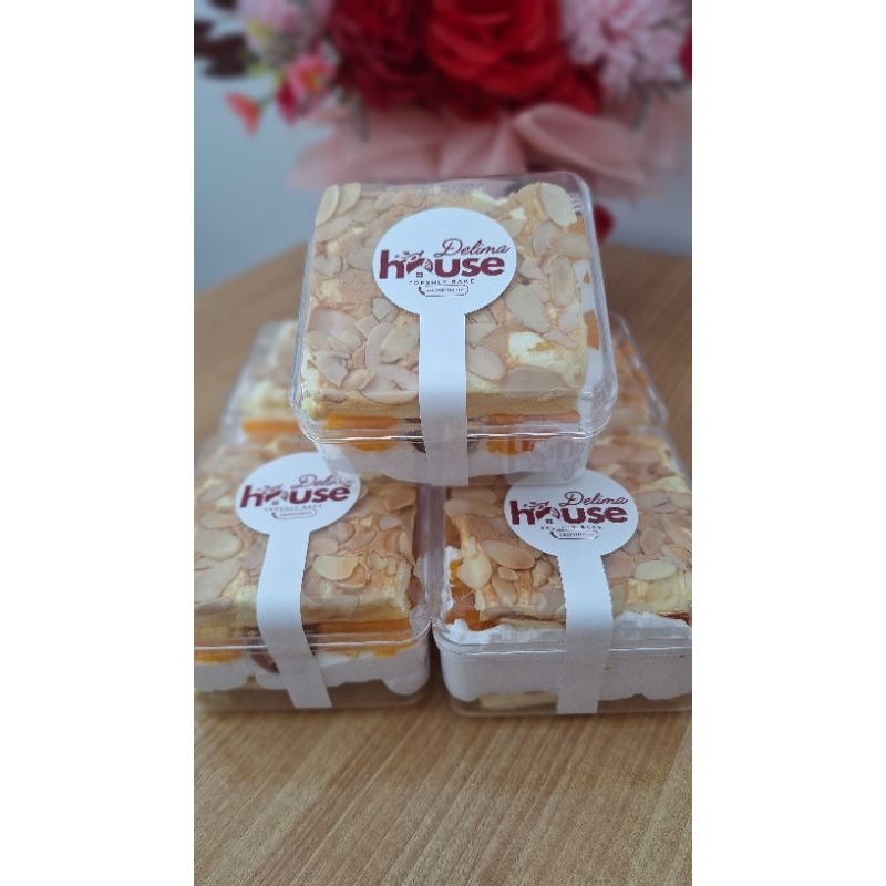 

Budapest Dessert Box