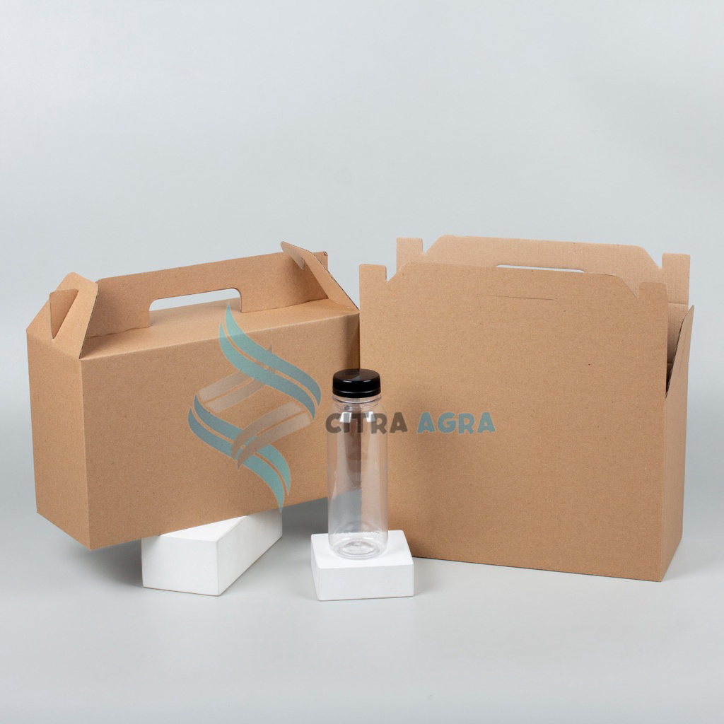 

Box Botol Kale 250ml Isi 10 Dus Jinjing Ukuran 27 x 11 x 16,5 cm Kardus Packaging Hampers Minuman ( 1 Pack isi 10pcs )