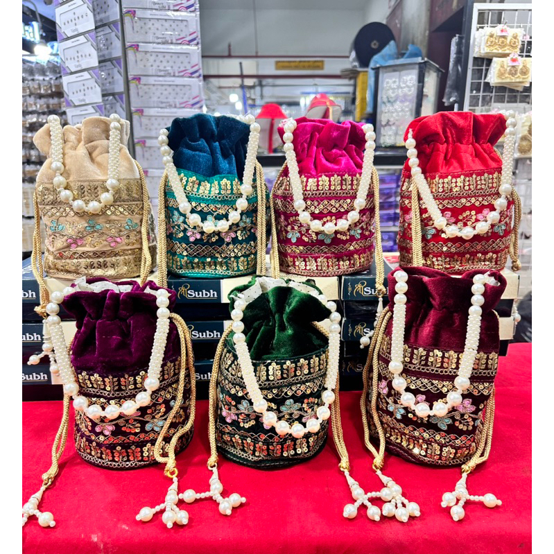 Tas etnik serut india