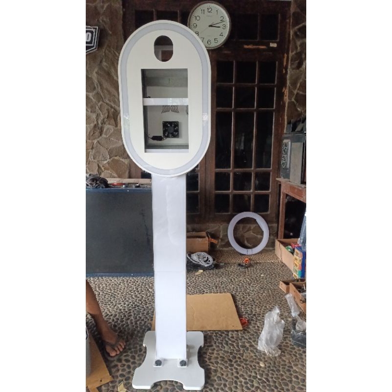 

custom bok photobooth 15,6 inchi touchscreen