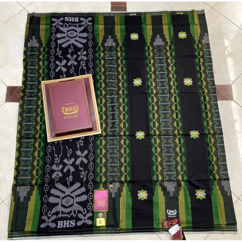 SARUNG BHS EXCELLENT SKT MIX Gold