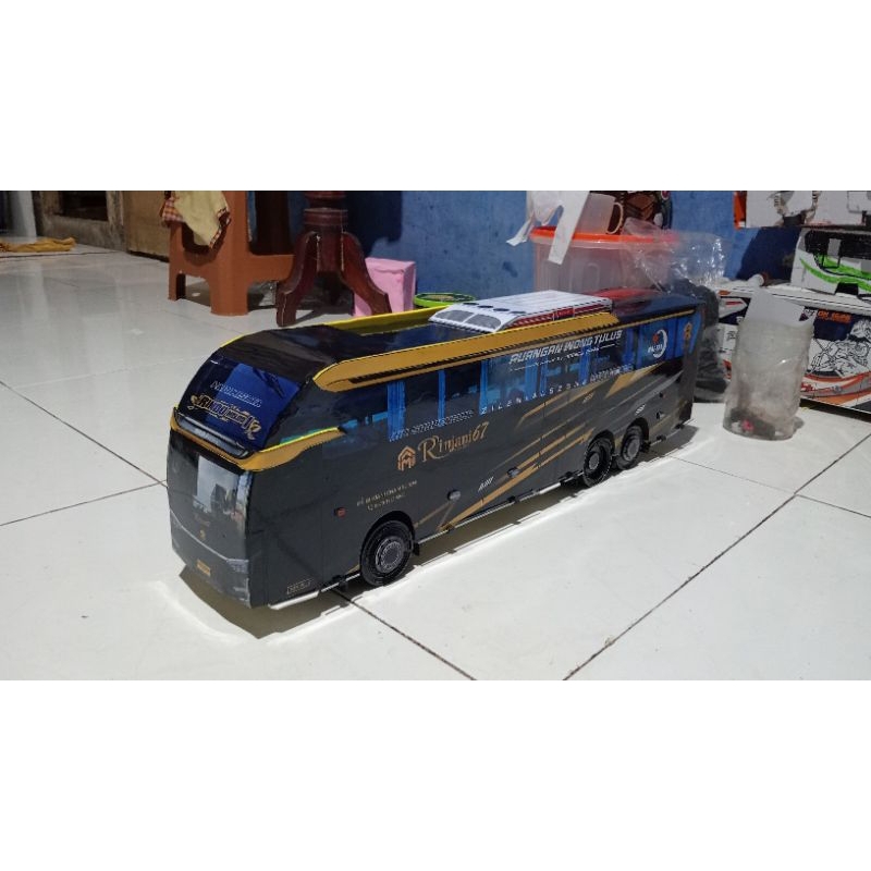 PAPERCRAFT BUS PO RINJANI "RINDU MELODI" SKALA 1:20