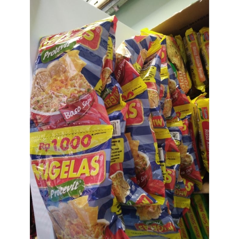

Mie Gelas Protevit Rasa Baso Sapi Kemasan 1 Renceng isi 15 Sachet