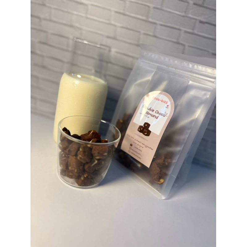 

double choco almond sereal cookies by cook-kiss