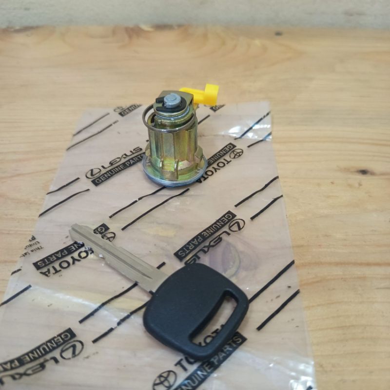 kunci pintu bagasí mobil Toyota Avanza Kijang kapsul grandmax luxio