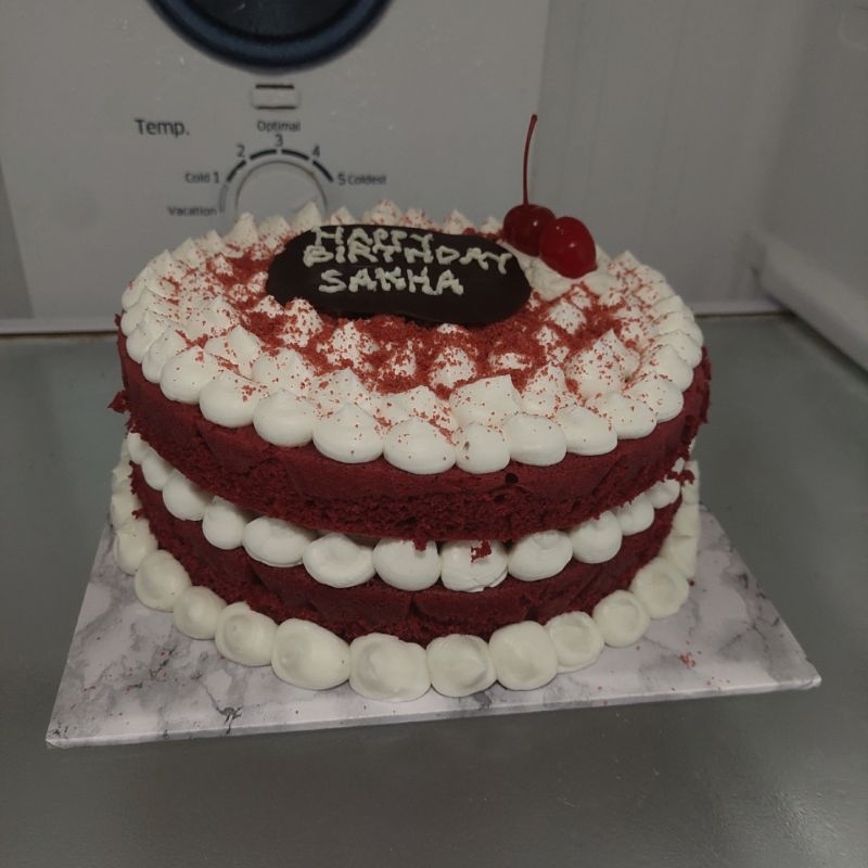 

kue ulang tahun redvelvet 18