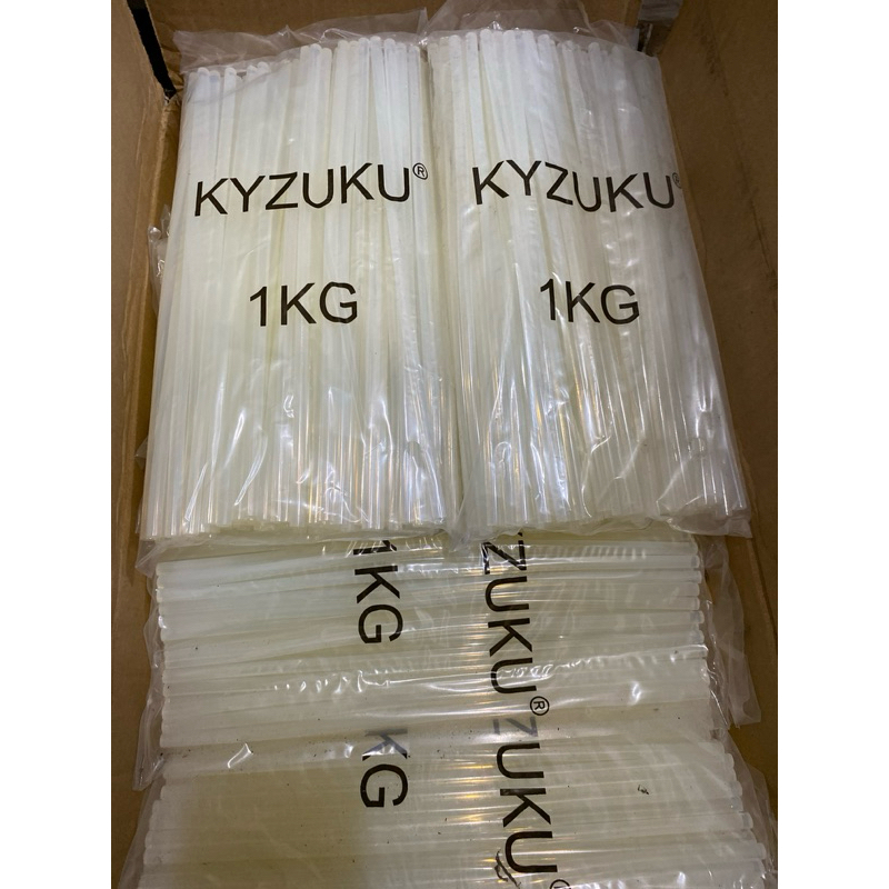 

REFILL GLUE GUN/ LEM STICK REFILL MERK KYZUKU KECIL P30 L8mm