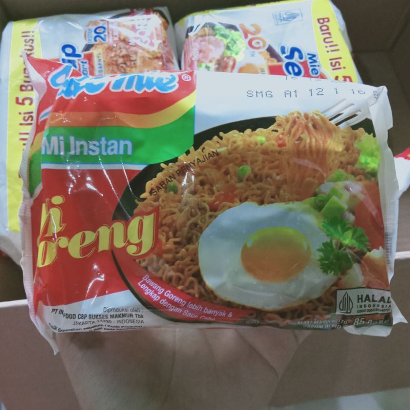 

PROMO Mie instan Indomie sedaap goreng ayam bawang rendang krispi soto