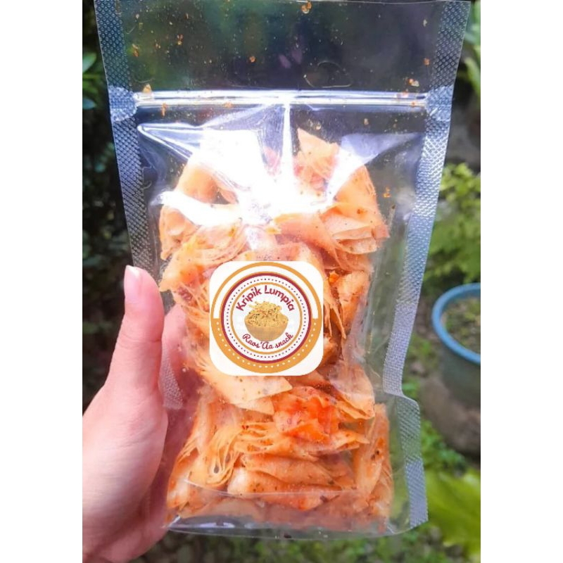 

Kripik kulit Lumpia Pedas Daun Jeruk