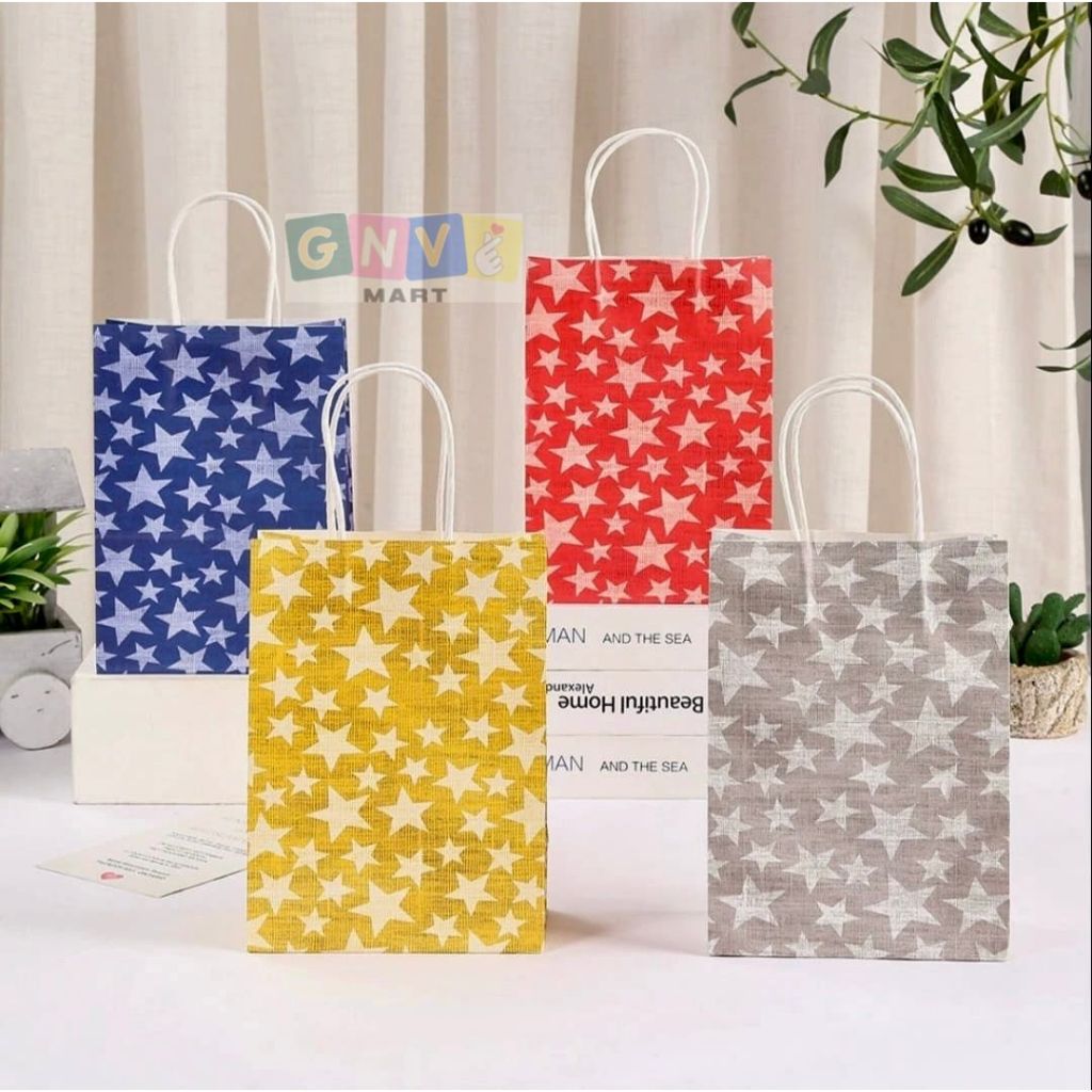

GNV Paper Bag/ Goodie Bag untuk Souvenir/ Hadiah/ Kado Ultah Motif Bintang Warna-Warni