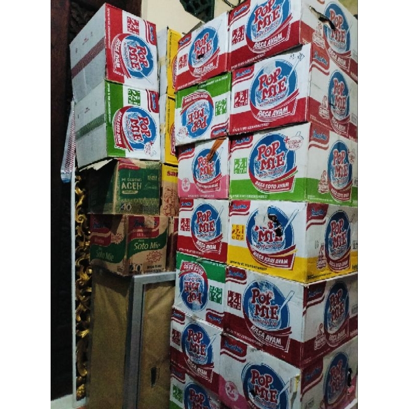 

pop mie jumbo 75gr rasa ayam, kare, soto dan bakso