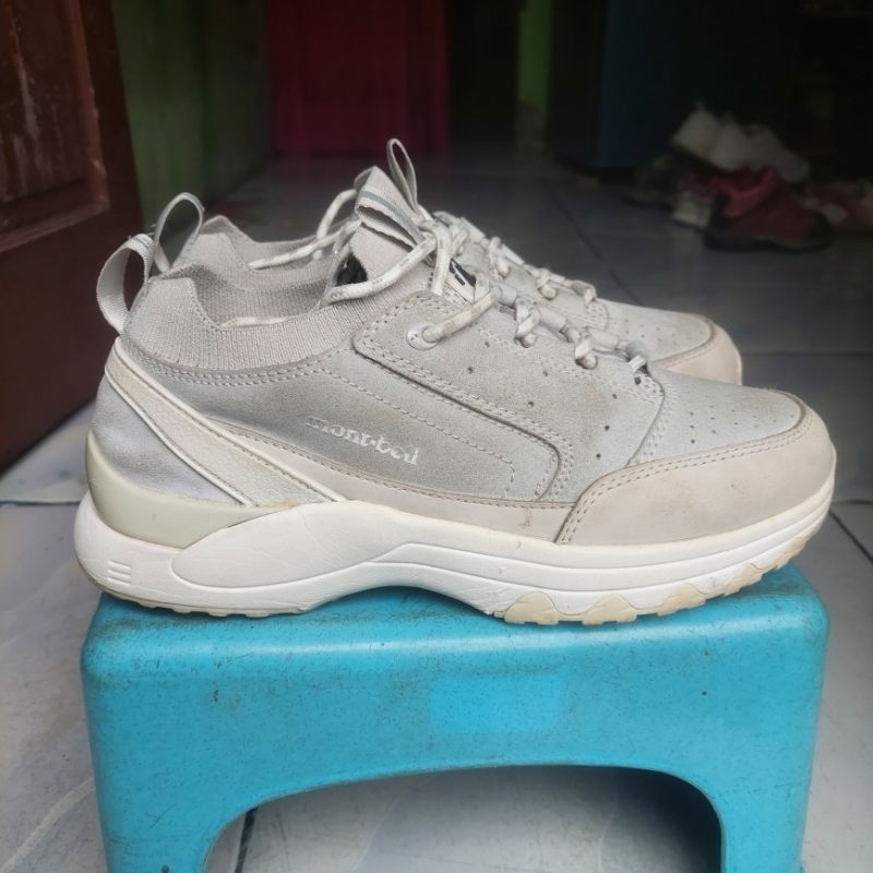mont bell sepatu gunung outdoor waterproof size 41