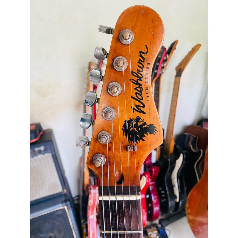 gitar listrik stratocaster washburn lyon series