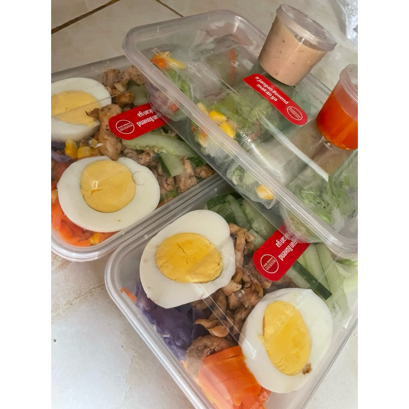 

FRESH SALAD SAYUR PLUS AYAM DAN TELUR