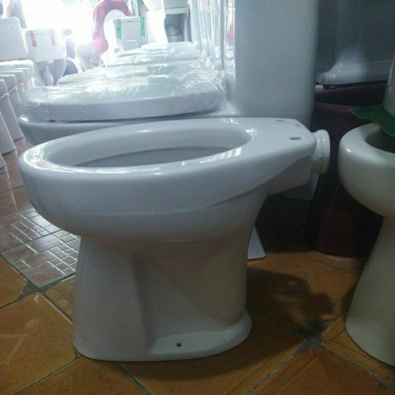 Closet duduk TOTO C51 (Manual Siram/ Seriblok)