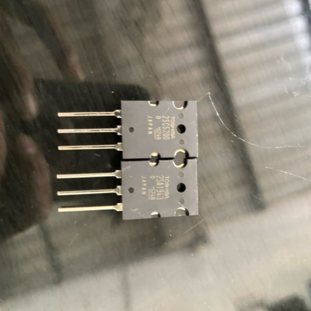 TRANSISTOR TOSHIBA 2SA 1943/2SC 5200 lot 524/524B