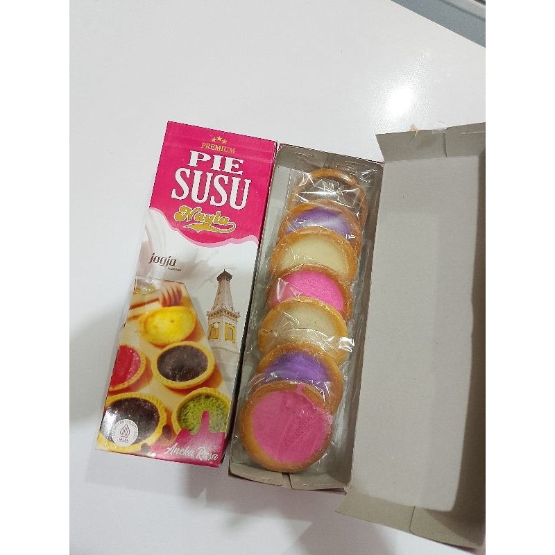 

pie susu nayla isian mix