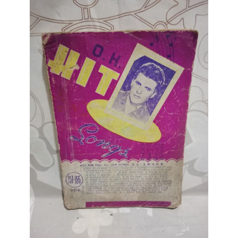 buku lagu barat klasik jadul " O.K hits songs