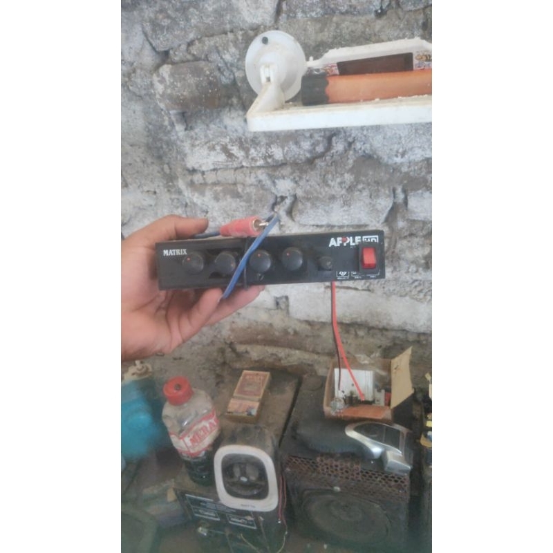 power mobil 12v dc rakitan  bisa pakai adaptor/ aki jual tanpa adaptor box mini besi