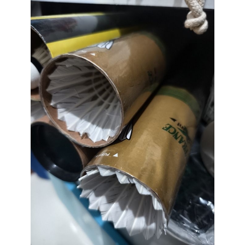 Shuttlecock BEKAS BERKUALITAS