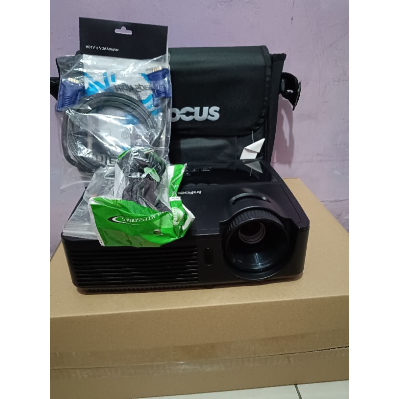 projector bekas infocus in 112