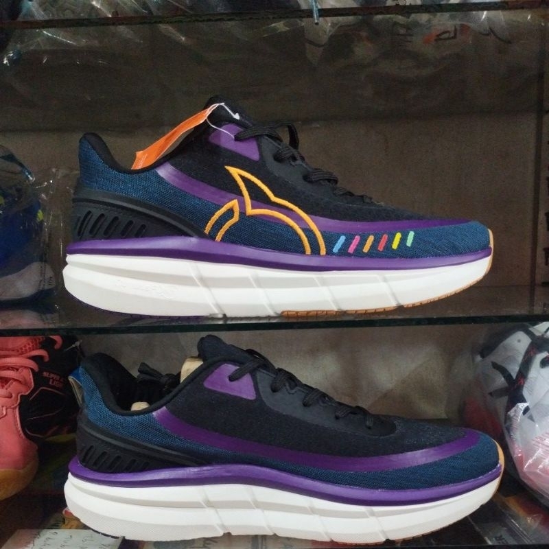 Sepatu Running / Lari Marvel Ortuseight Gauntlet infinity purple