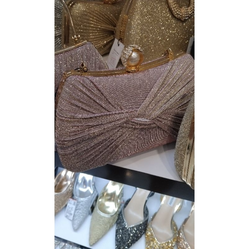 Tas hantaran, tas pesta