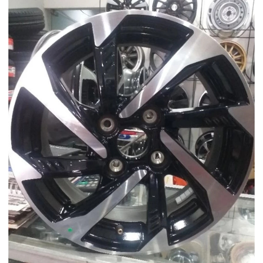 Velg Racing OEM Daihatsu Sigra Tahun 2023