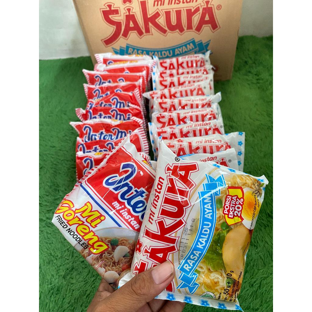

INTERMIE GORENG MIX SAKURA KALDU AYAM PAKET HEMAT [1DUS ISI 20PCS]