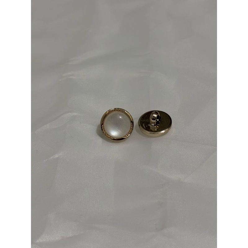 KANCING BAJU MUTIARA, KANCING JAMUR MUTIARA,KANCING GEPENG MUTIARA (24L)