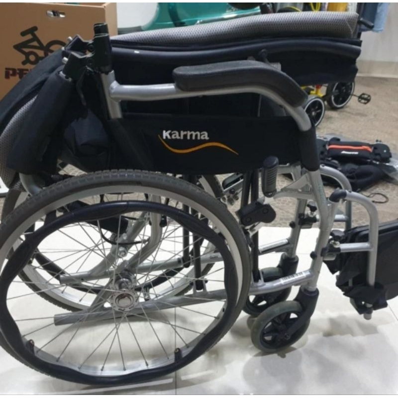 Kursi Roda Karma Ergo Lite 2