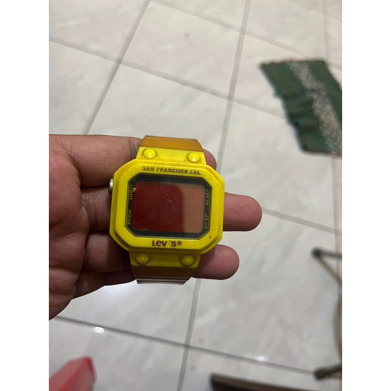 jam tangan levis seken ori (mati)