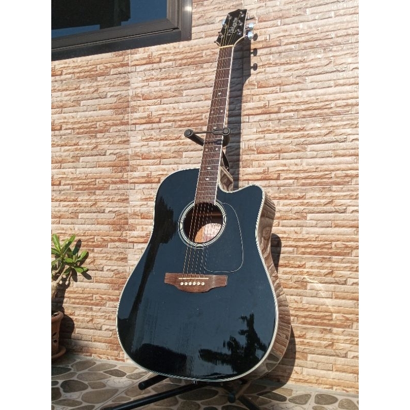 Gitar Akustik Takamine
