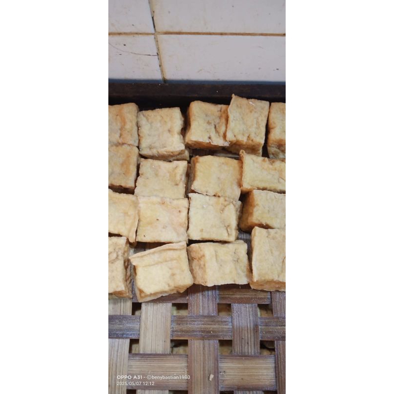 

tahu Pong / tahu enak isi. 10pcs