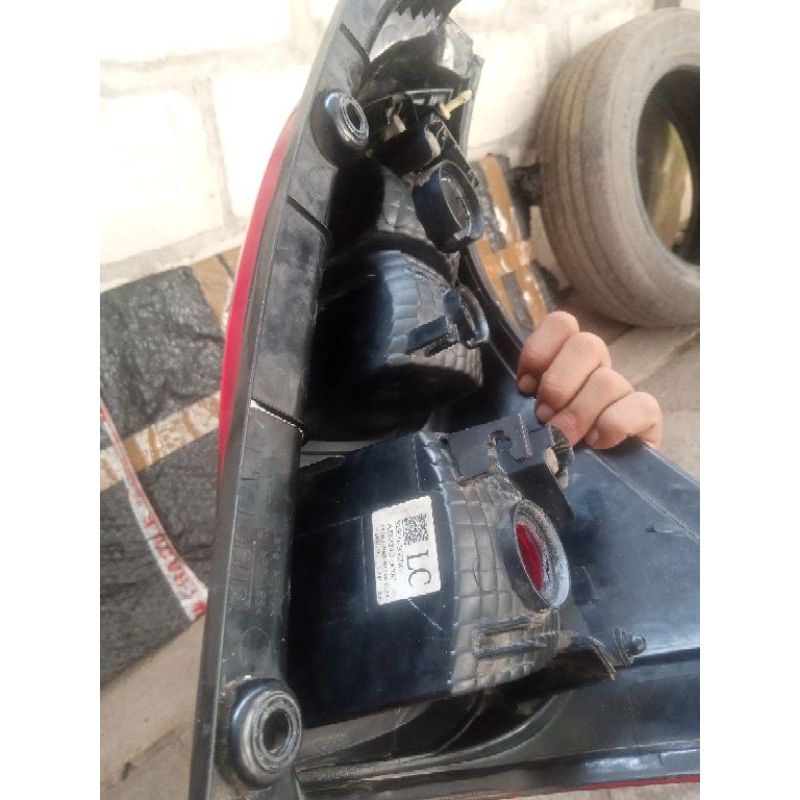 stoplamp avanza 2016 keatas